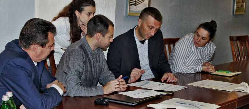 DiXi Group disseminates EITI experience in regions