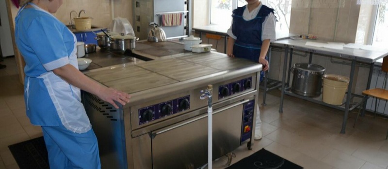 Діти в передфронтовій зоні отримали подарунки від друзів DiXi Group