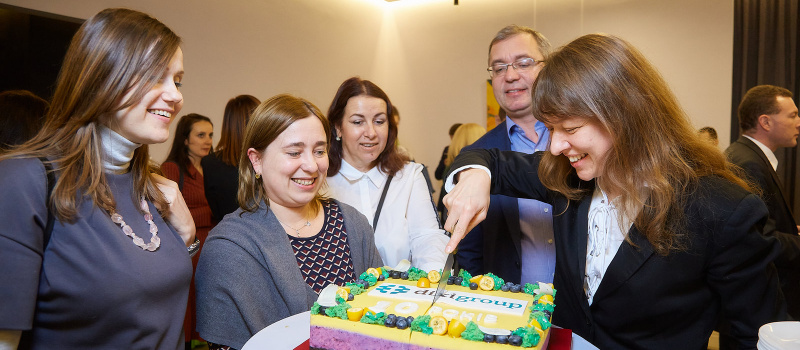 Десятиріччя DiXi Group: торт, півсотні гостей та багато креативу