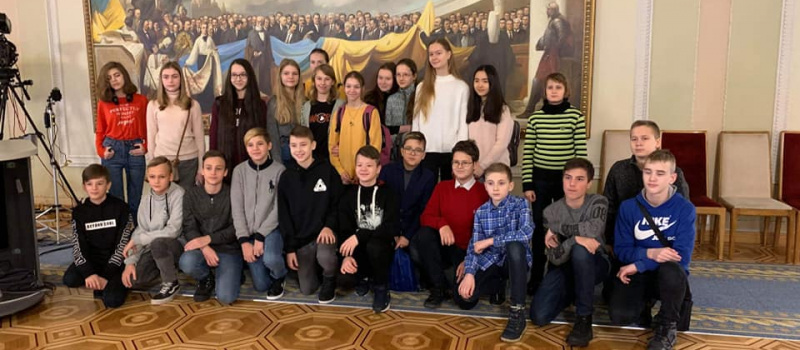 Екскурсія у ВРУ, розіграна під час вечірки друзів DiXi Group, відбулася