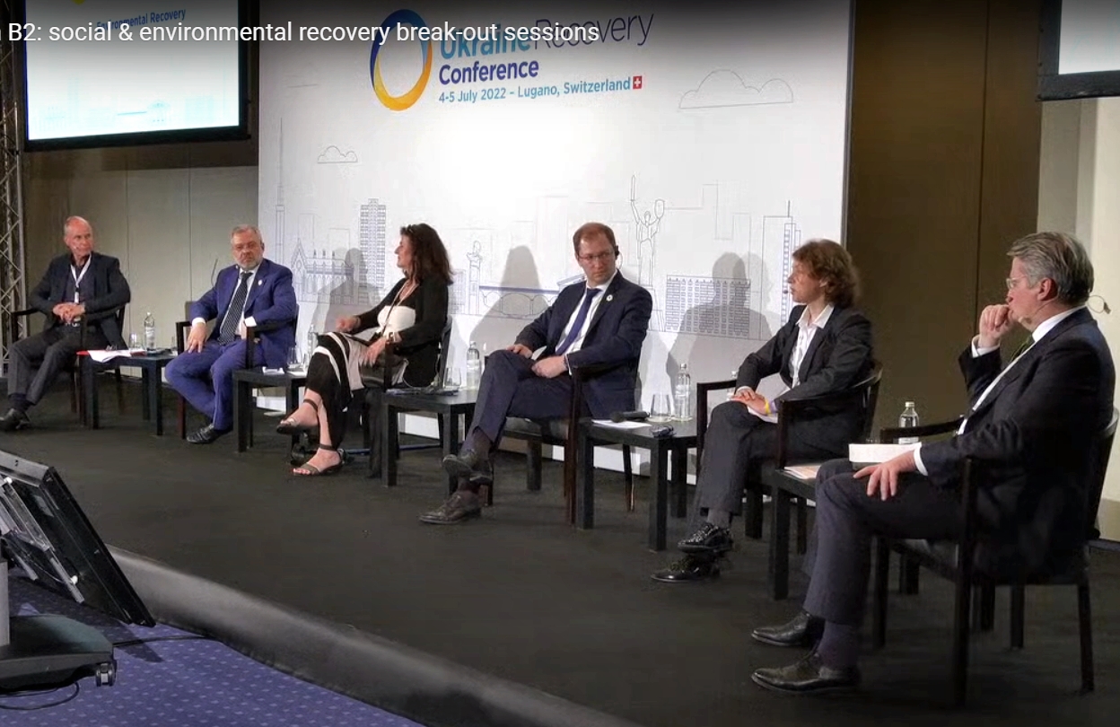 «Енергомодернізація – це трикутник: декарбонізація, енергоефективність та захист довкілля» – Олена Павленко на URC 2022