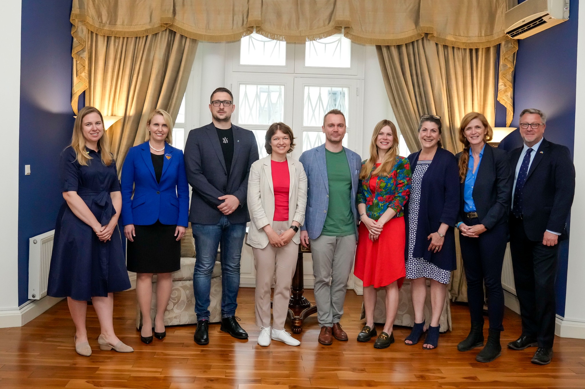 Доступ до інформації, партнерство та підзвітність мають стати частиною всіх проєктів, які Україна реалізовує за міжнародної підтримки – Олена Павленко