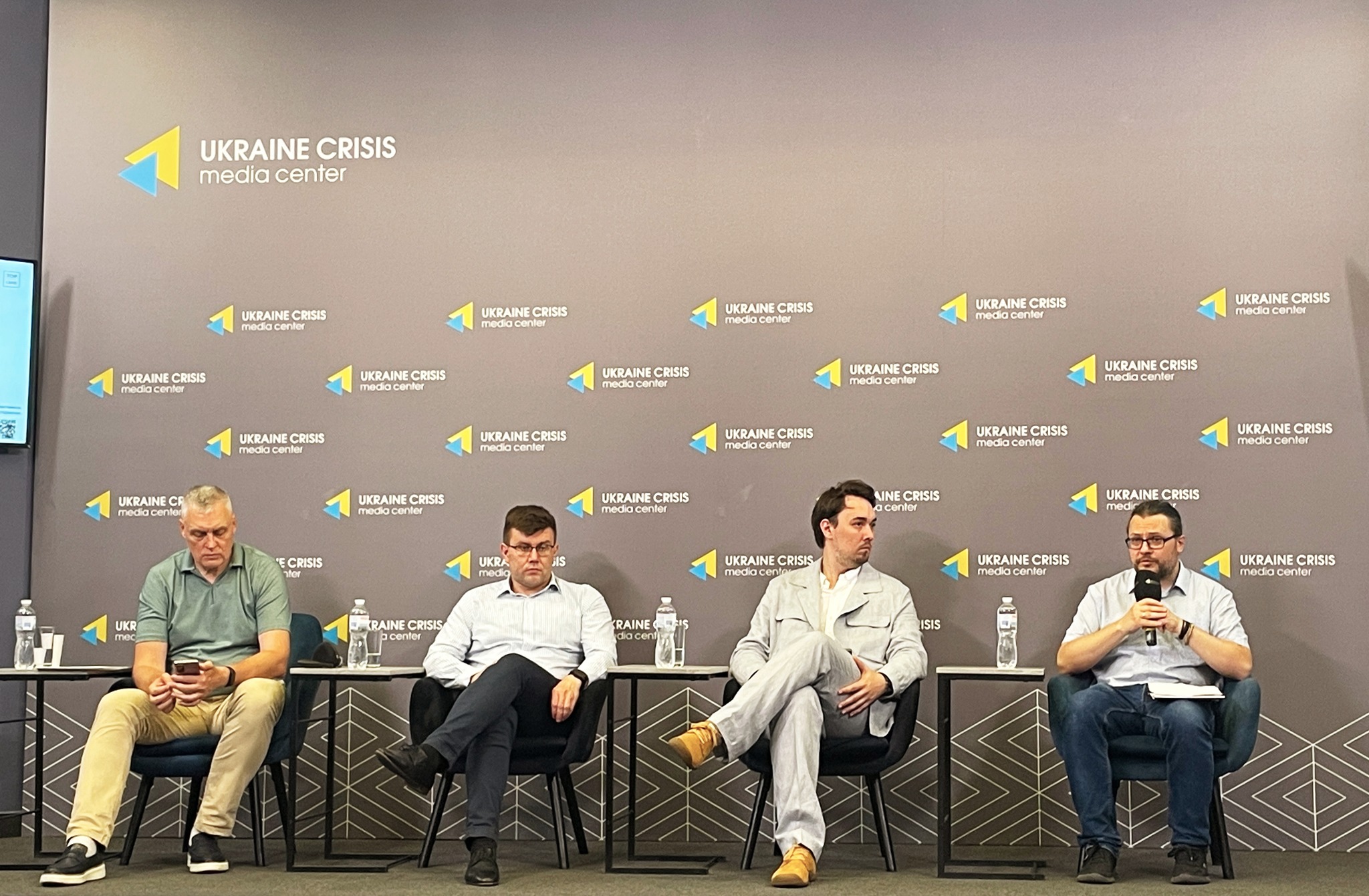 Відбудова України має відбуватися на сталих принципах  – дослідження “Зелене відновлення” 